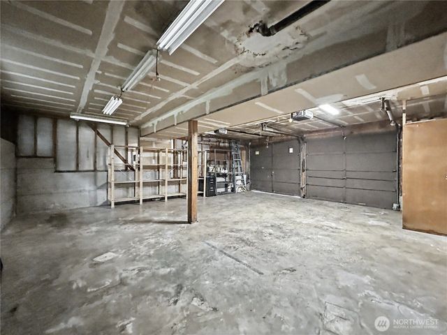 1712 Olympia Avenue SE, Renton, WA 98058