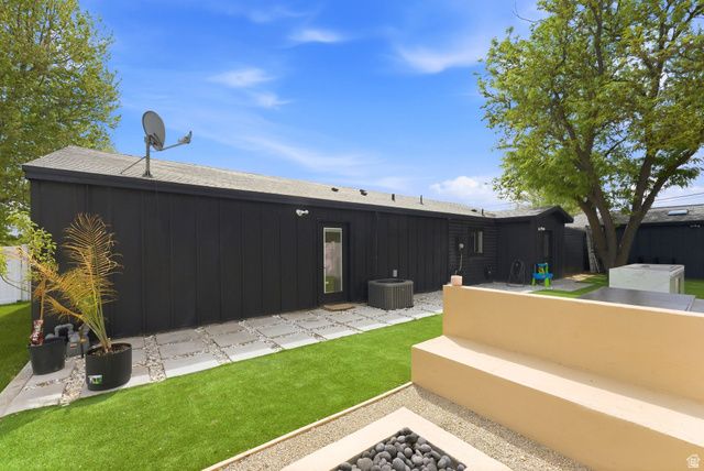 950 S GLENDALE ST, Salt Lake City, UT 84104