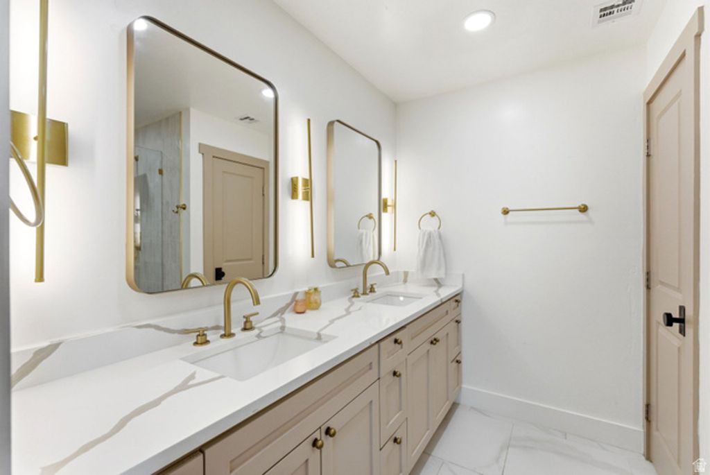 Image 19 of property listing at 950 S GLENDALE ST, Salt Lake City, UT 84104