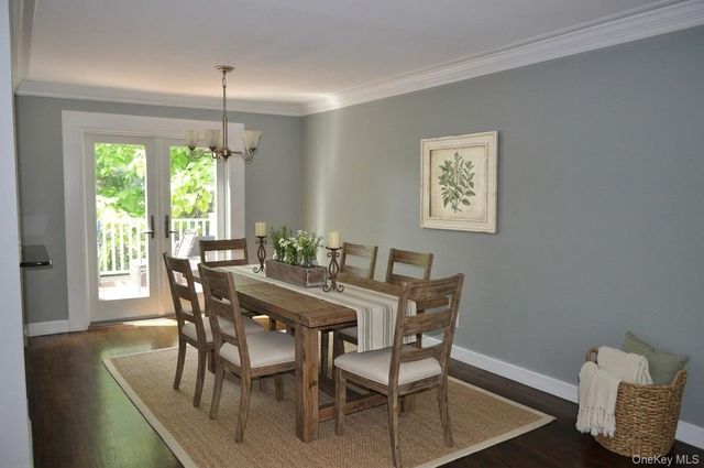 17 Circle Drive E, Patchogue, NY 11772