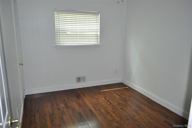 17 Circle Drive E, Patchogue, NY 11772