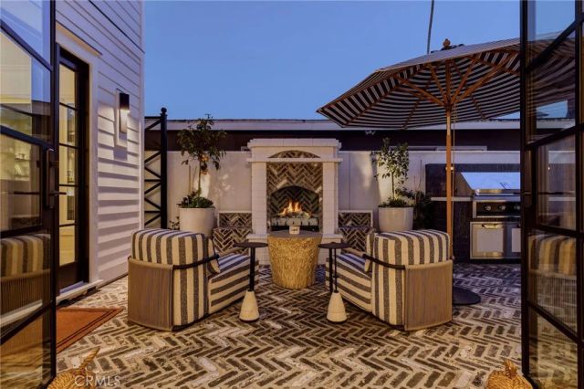 2442 Marino Dr, Newport Beach, CA 92663