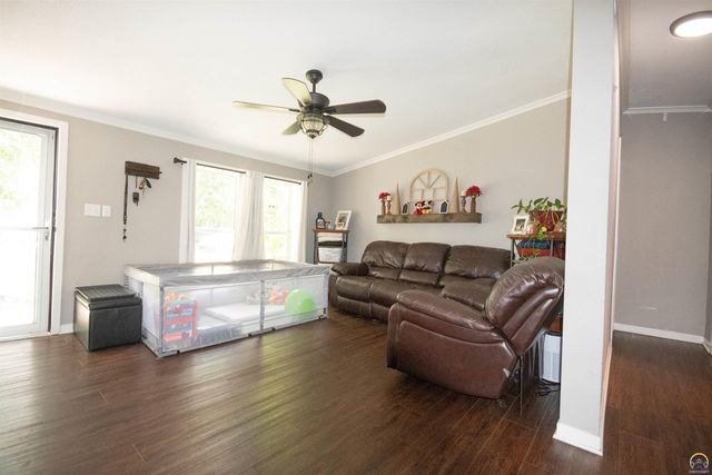 735 NE Winfield AVE, Topeka, KS 66616