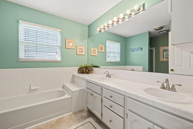 8169 Lakevalley Drive, Colerain Twp, OH 45247