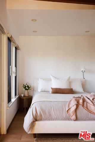 2513 Verbena Drive, Los Angeles, CA 90068