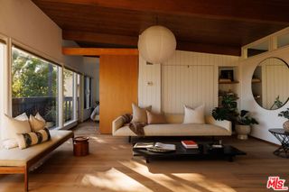 2513 Verbena Drive, Los Angeles, CA 90068
