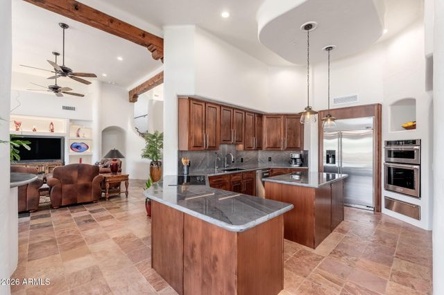 10958 E SUTHERLAND Way, Scottsdale, AZ 85262