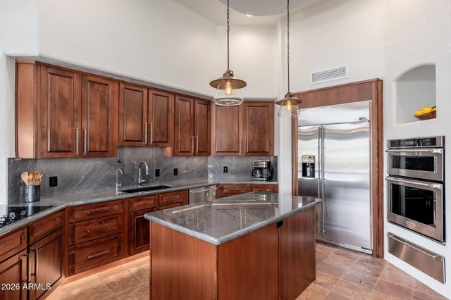 10958 E SUTHERLAND Way, Scottsdale, AZ 85262
