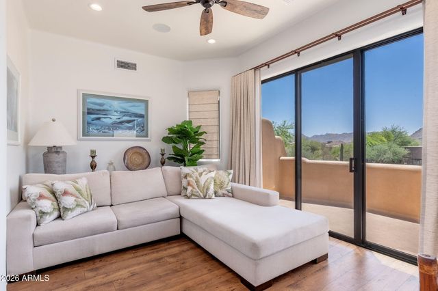 10958 E SUTHERLAND Way, Scottsdale, AZ 85262
