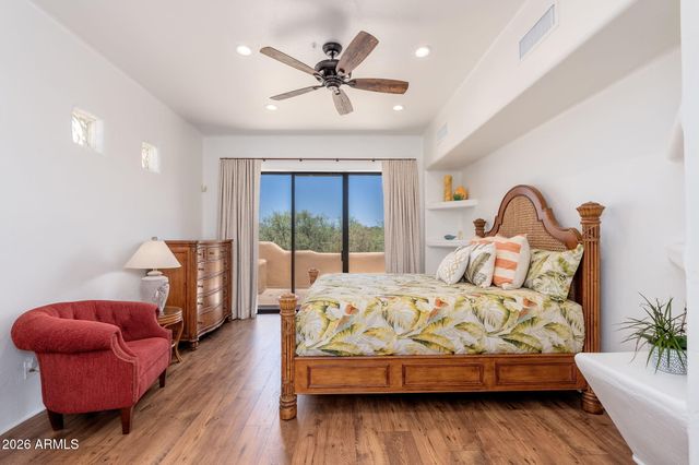 10958 E SUTHERLAND Way, Scottsdale, AZ 85262
