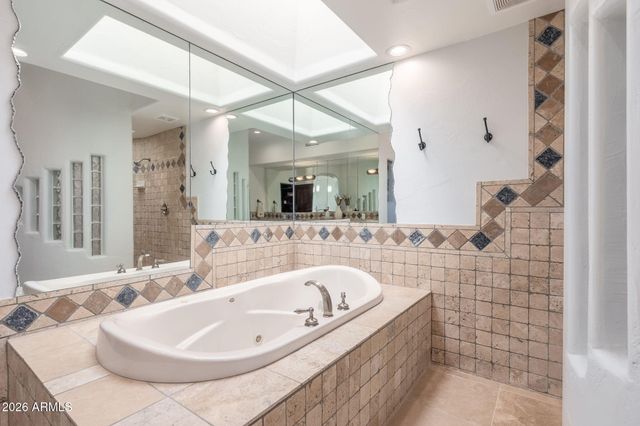 10958 E SUTHERLAND Way, Scottsdale, AZ 85262