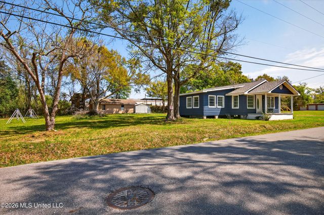 612 N Wright Avenue, Long Beach, MS 39560