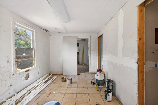 612 N Wright Avenue, Long Beach, MS 39560