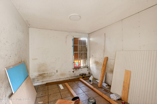 612 N Wright Avenue, Long Beach, MS 39560