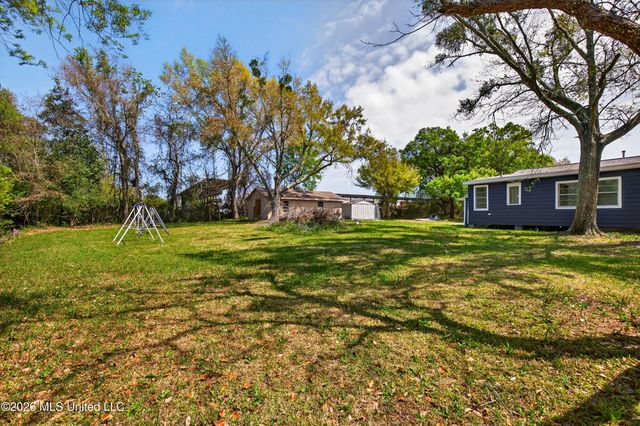 612 N Wright Avenue, Long Beach, MS 39560