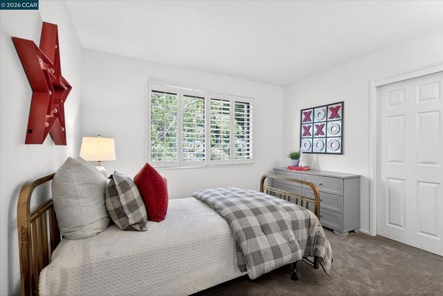 499 Silverado Dr, Lafayette, CA 94549