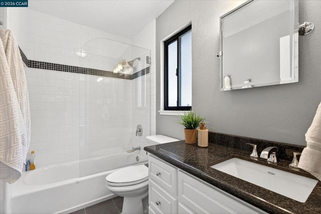 499 Silverado Dr, Lafayette, CA 94549