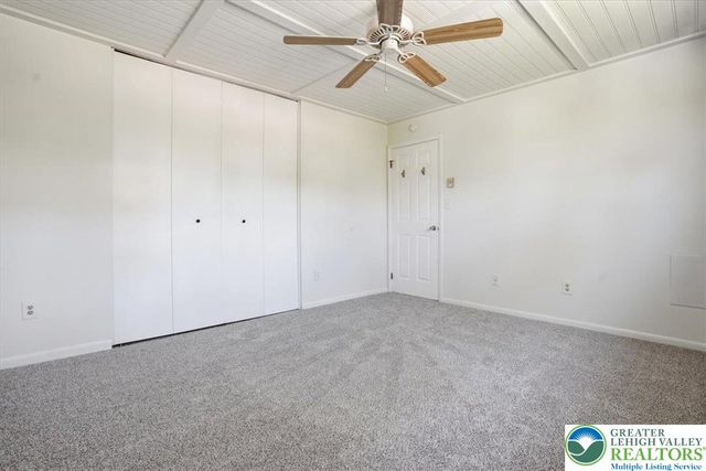 21 Madison Lane, Whitehall Twp, PA 18052