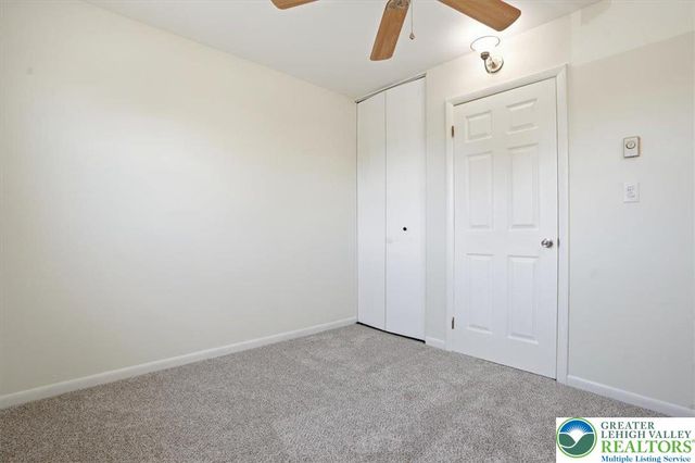 21 Madison Lane, Whitehall Twp, PA 18052