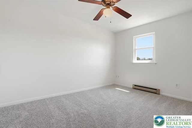 21 Madison Lane, Whitehall Twp, PA 18052