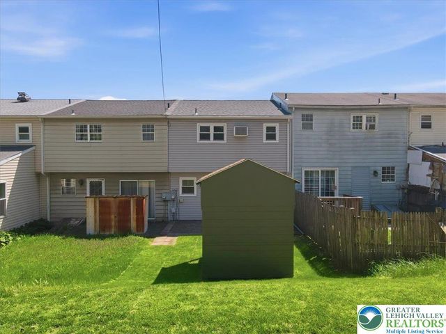 21 Madison Lane, Whitehall Twp, PA 18052