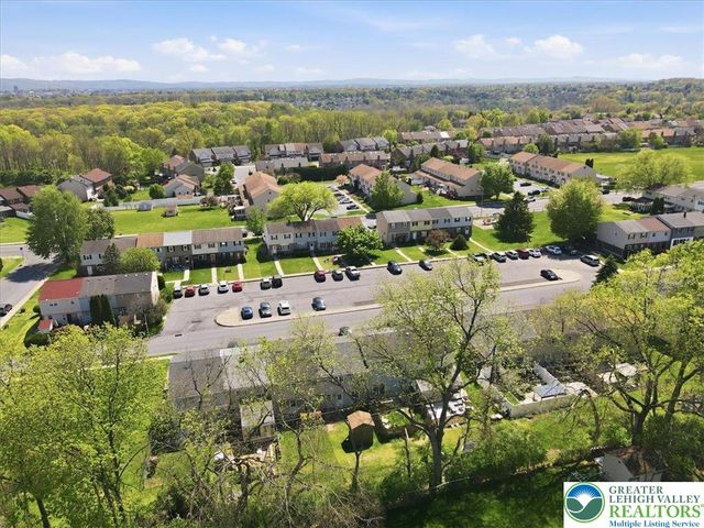 21 Madison Lane, Whitehall Twp, PA 18052