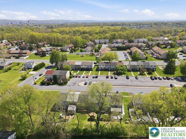 21 Madison Lane, Whitehall Twp, PA 18052