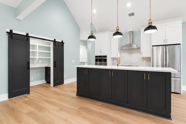 5197 Stablegate Lane, Hollywood, SC 29449