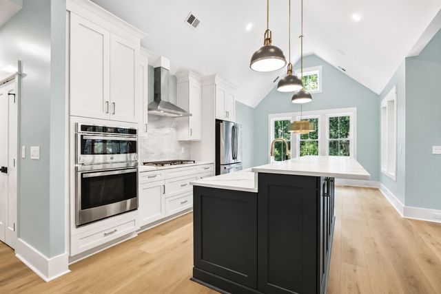 5197 Stablegate Lane, Hollywood, SC 29449