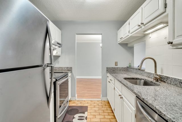 111 Devir 204, Malden, MA 02148