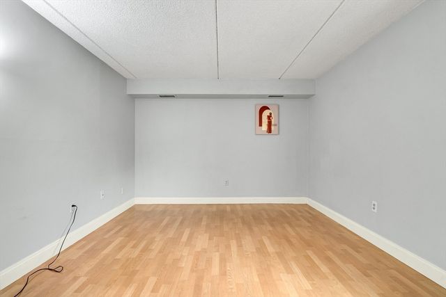 111 Devir 204, Malden, MA 02148