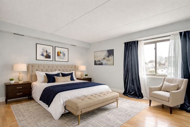 111 Devir 204, Malden, MA 02148