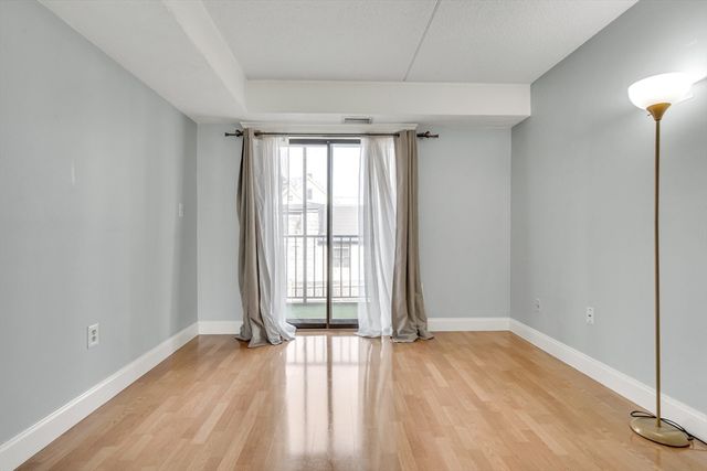 111 Devir 204, Malden, MA 02148