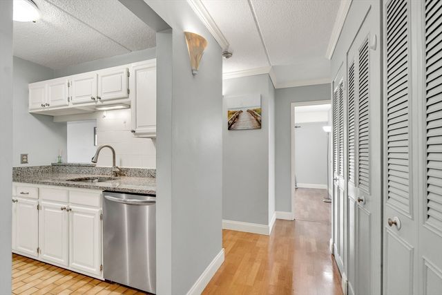 111 Devir 204, Malden, MA 02148