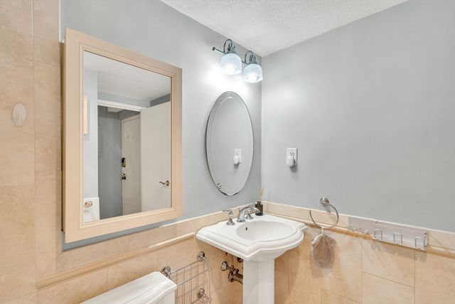 111 Devir 204, Malden, MA 02148