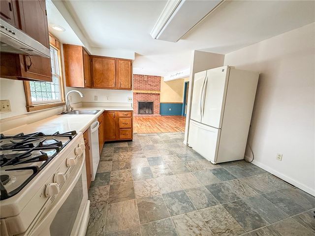 204 Bluegrass Drive, Twp Of But Se, PA 16001