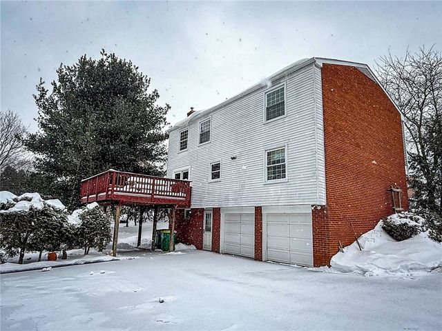 204 Bluegrass Drive, Twp Of But Se, PA 16001