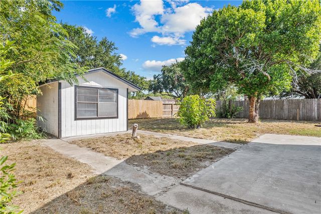 3317 Otranto Dr, Corpus Christi, TX 78418