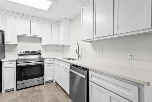 3317 Otranto Dr, Corpus Christi, TX 78418