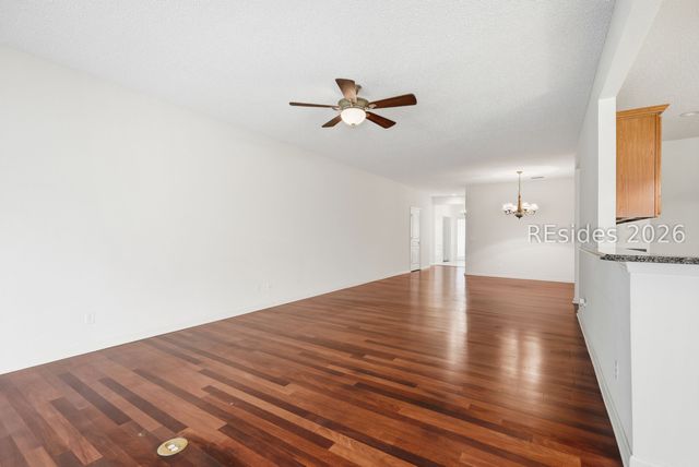 27 Candlelight Ln, Bluffton, SC 29909