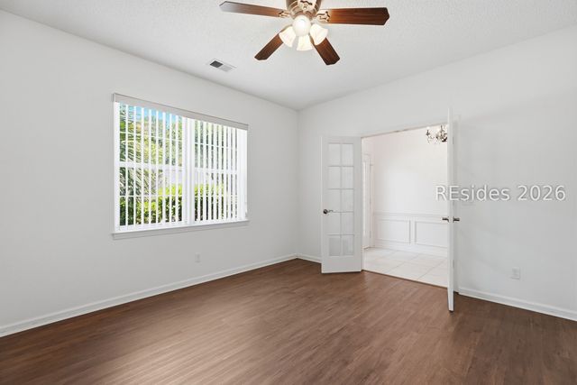 27 Candlelight Ln, Bluffton, SC 29909