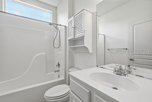 27 Candlelight Ln, Bluffton, SC 29909