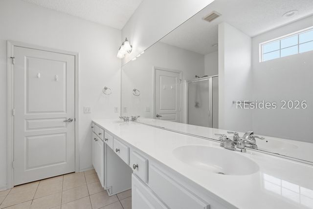 27 Candlelight Ln, Bluffton, SC 29909