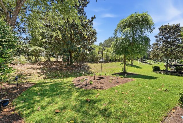 27 Candlelight Ln, Bluffton, SC 29909