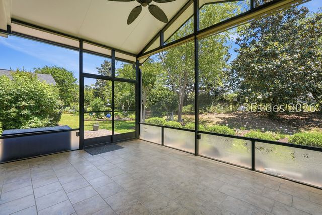27 Candlelight Ln, Bluffton, SC 29909