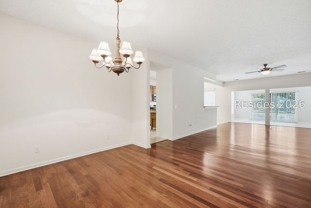 27 Candlelight Ln, Bluffton, SC 29909