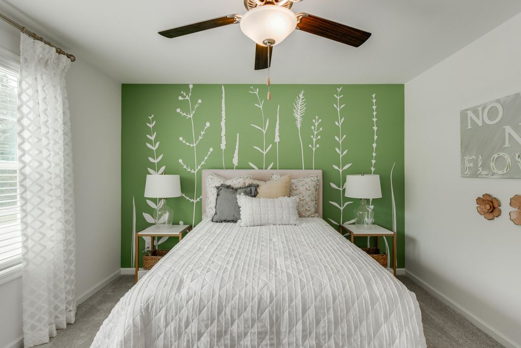 Image 20 of property listing at 109 Old Creek Court, Goose Creek, SC 29445