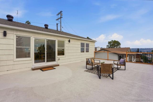 4800 Lee Ave, La Mesa, CA 91942