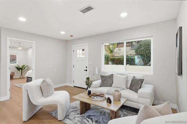 4800 Lee Ave, La Mesa, CA 91942