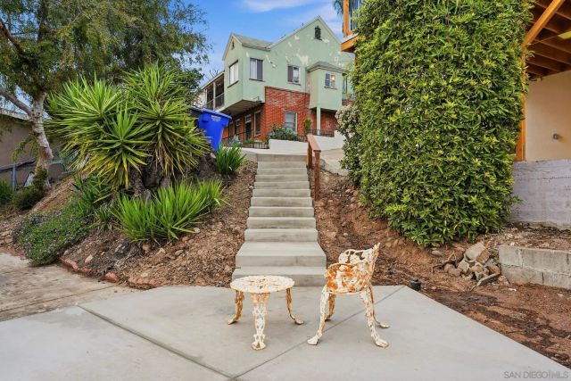 4800 Lee Ave, La Mesa, CA 91942